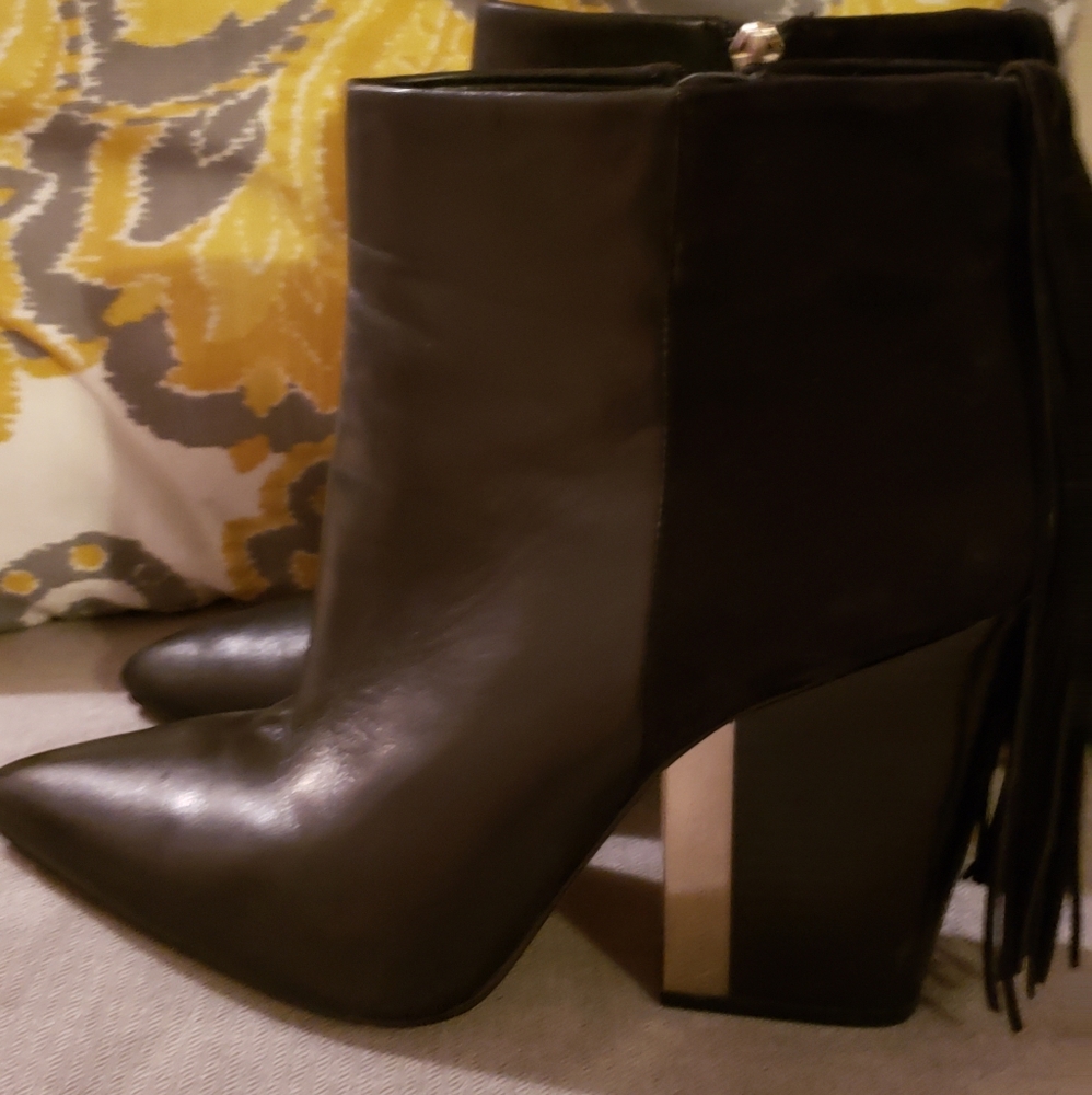 Black leather & suede ankle booties